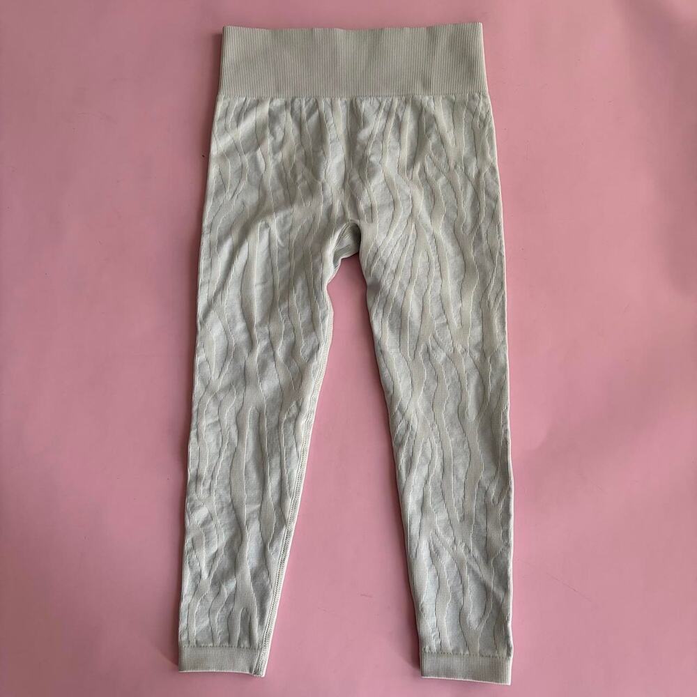 Light Grey Cropped Leggings